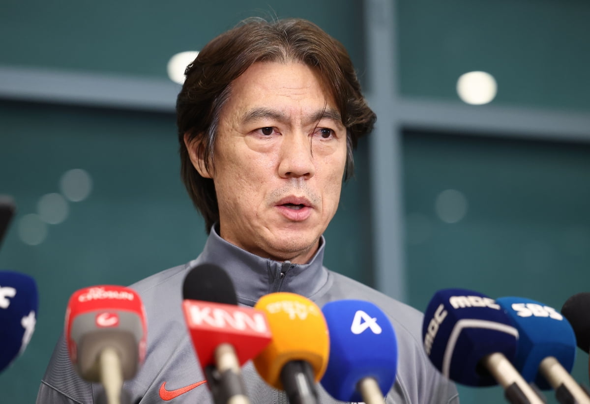 勇士不敌篮网！赛后数据评分一览，库里和穆迪最佳，科尔表现最差