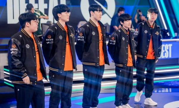泽林斯基：我们很强，面对曼城我们再次证明了这一点