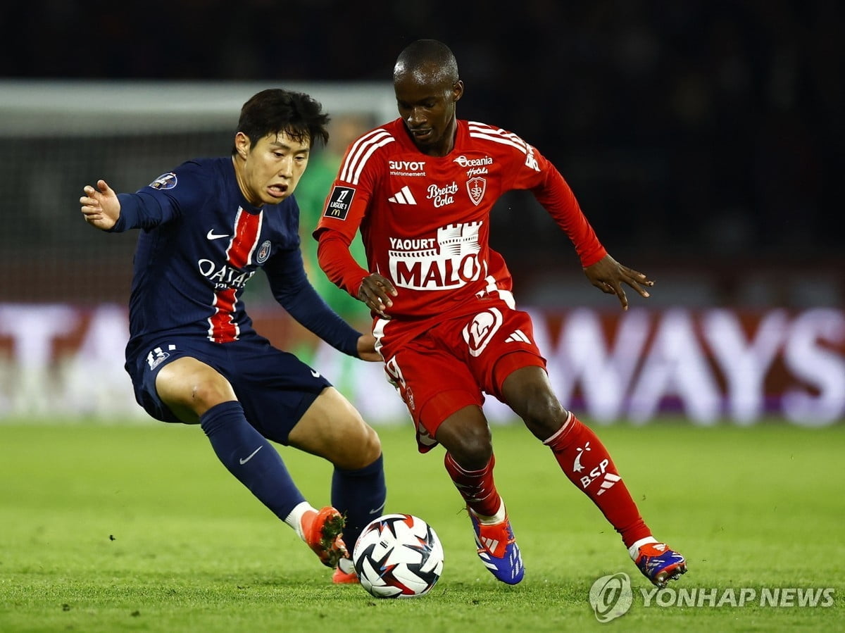 ⚽英超战报：维萨22秒闪击 哈兰德双响+中柱 曼城2-1逆转布伦特福德