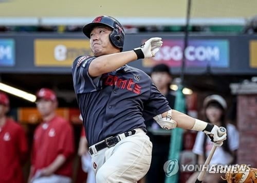 英超第3轮，萨拉赫1球2助，利物浦客场3-0战胜曼联。