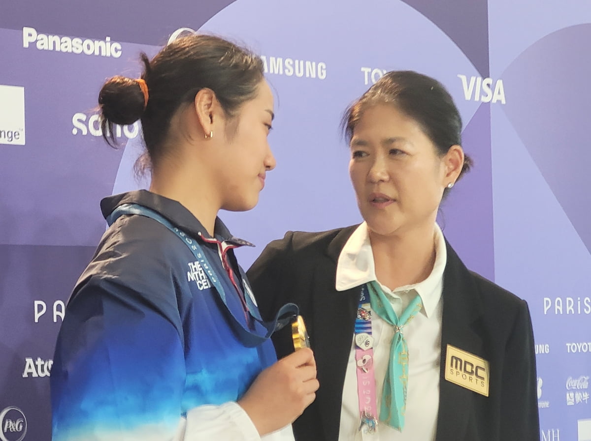 老当益壮，莱万2024年已打入40球，第9次单一自然年进球40+