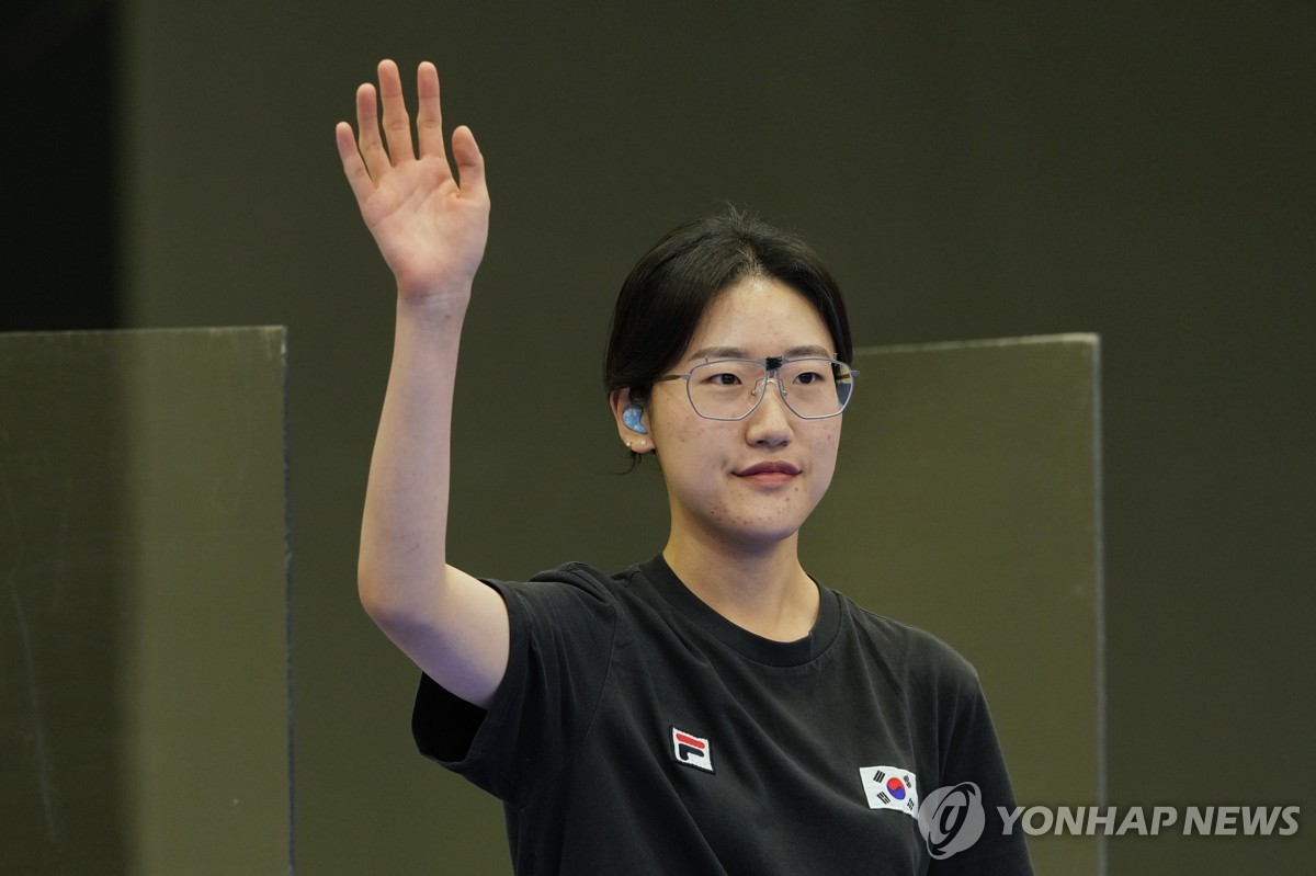 胡梅尔斯：我们对目前的成绩并不满意，会尽快重回正轨
