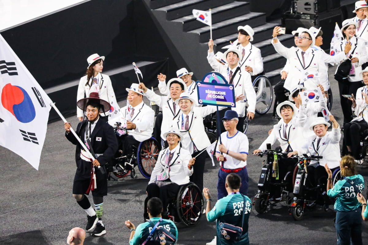 NBA新赛季球队巡礼之凯尔特人：核心阵容不变 塔图姆&布朗全力卫冕