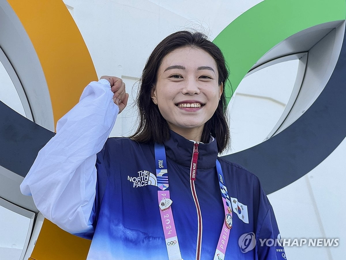 弗格准三双韩德君+付豪皆两双制霸内线 辽宁客场16分大胜福建