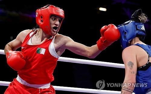 六台：大腿不适的姆巴佩抵达皇马基地，准备接受检查
