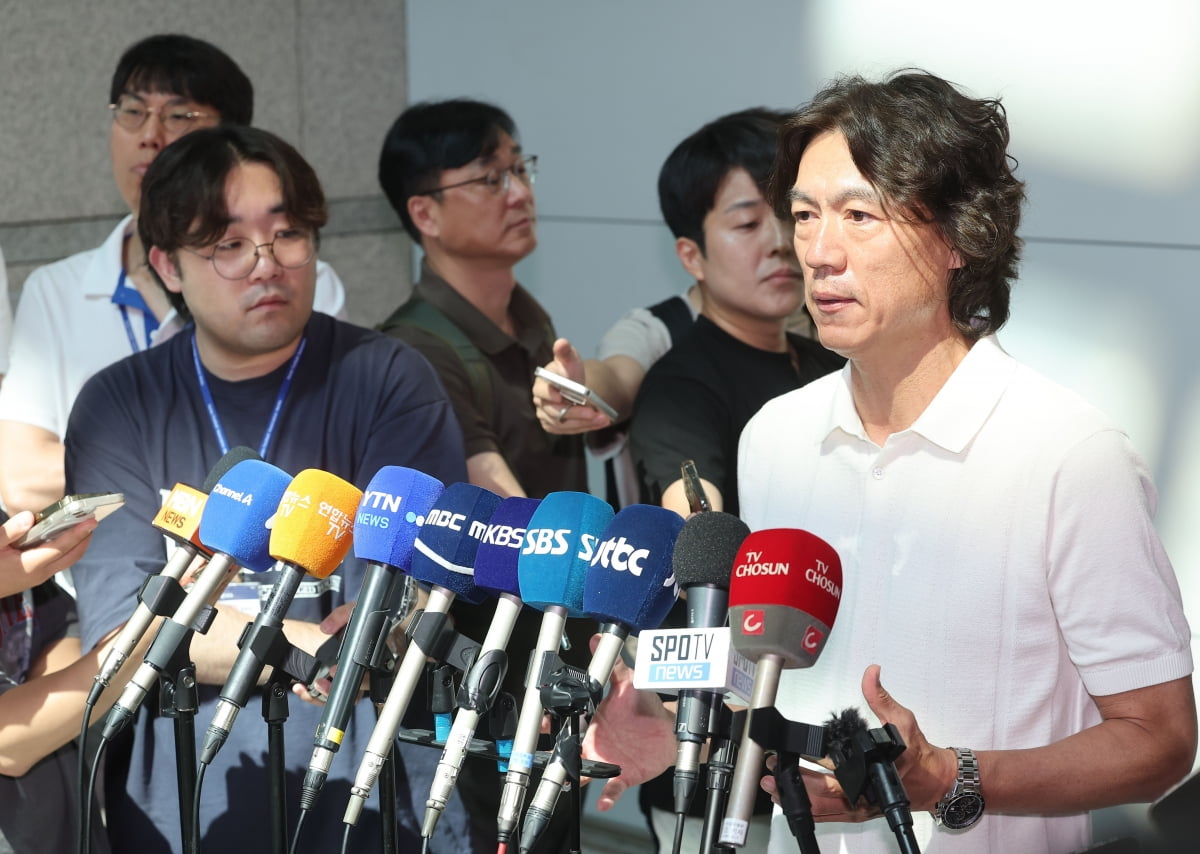 TA：布罗亚加盟伊镇交易已告吹，他很可能会留在切尔西