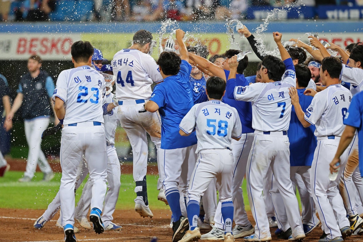 塞尔塔vs赫罗纳全场数据：射门数12-9，射正数2-4
