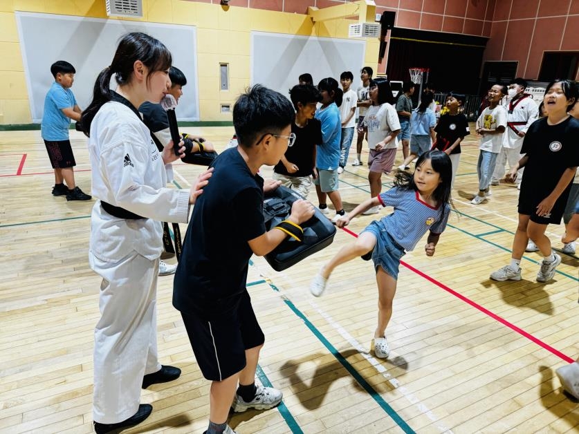 ⚽英超战报：格伊自摆乌龙后送助攻，穆尼奥斯头球绝平，水晶宫1-1纽卡斯尔联