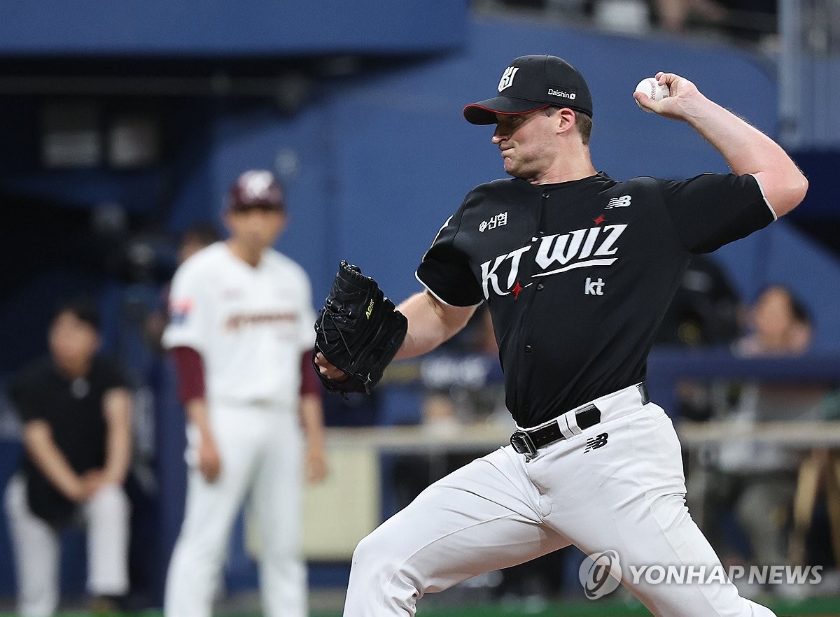 每体为巴萨评分：佩尼亚、多明格斯、费兰等人4分最低