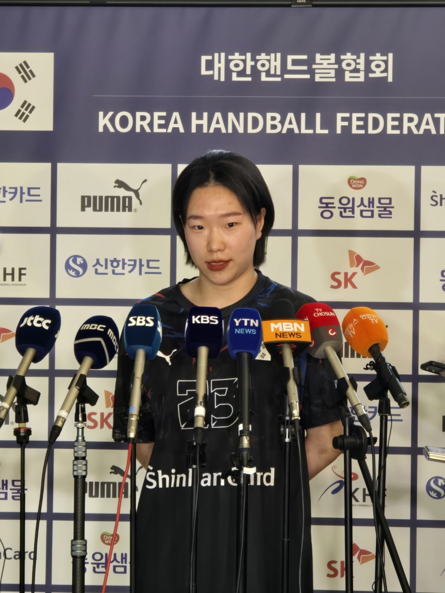 丢球后便被换下，卡斯利：萨卡的腿部感觉到了一些东西