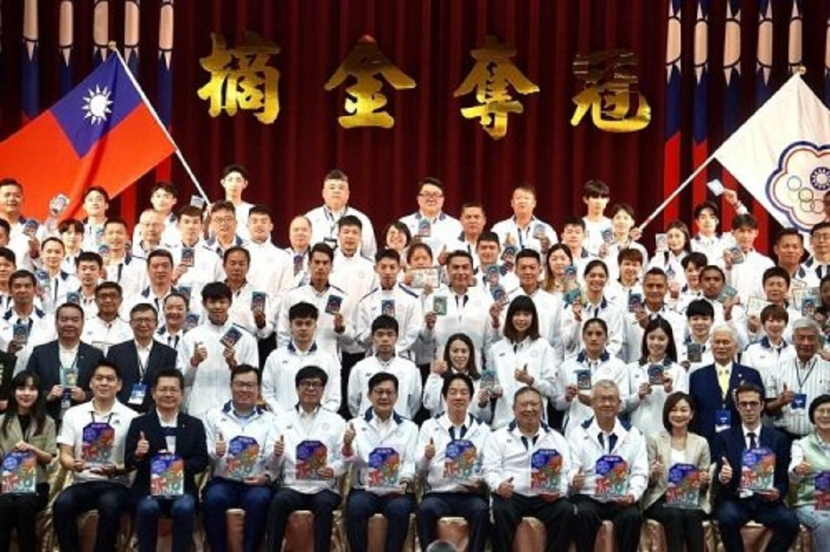 巴尔韦德：对阵罗马比赛踢得很艰难 他们迫使毕包长时间防守