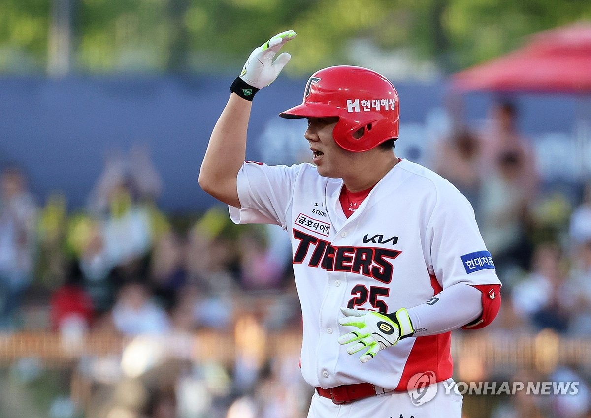 英超名宿：两大短板让安东尼无法在曼联立足  纽卡想签他纯属无稽之谈