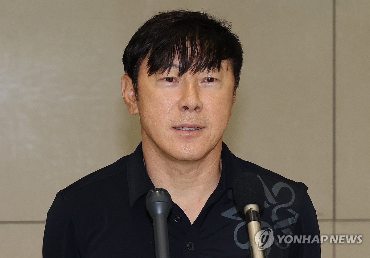 姆巴佩抑郁“罗生门”之外：球队心理医生从幕后走向台前