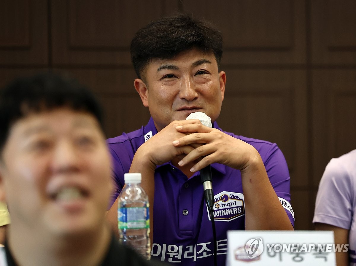 约克：阿森纳缺少一名出色的9号位，维拉前锋杜兰很适合他们