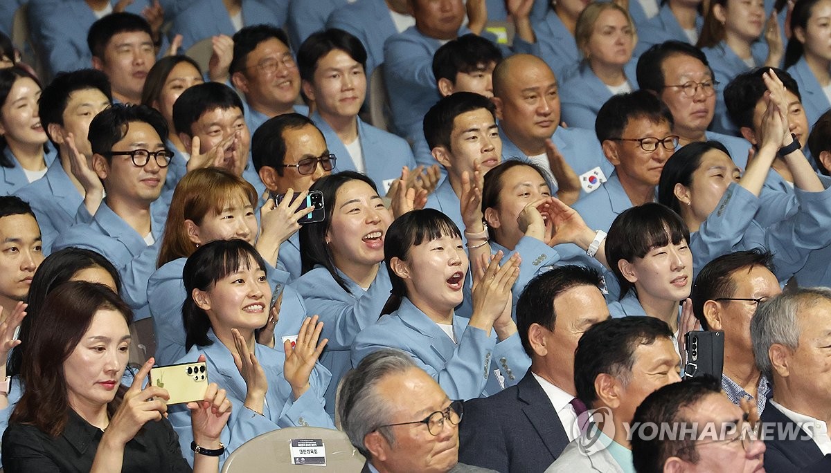 2024雅辛奖候选：大马丁领衔，卢宁、索默在列