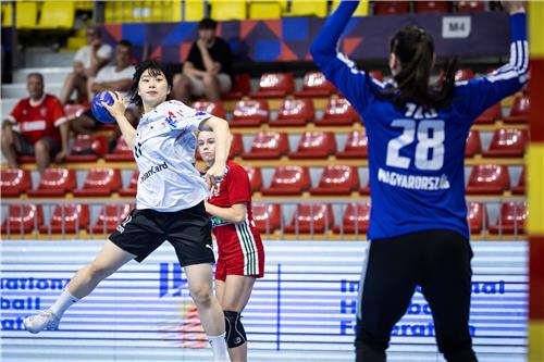 美媒：前NBA球员德隆蒂-韦斯特因非法入侵再次被捕 今年已多次入狱
