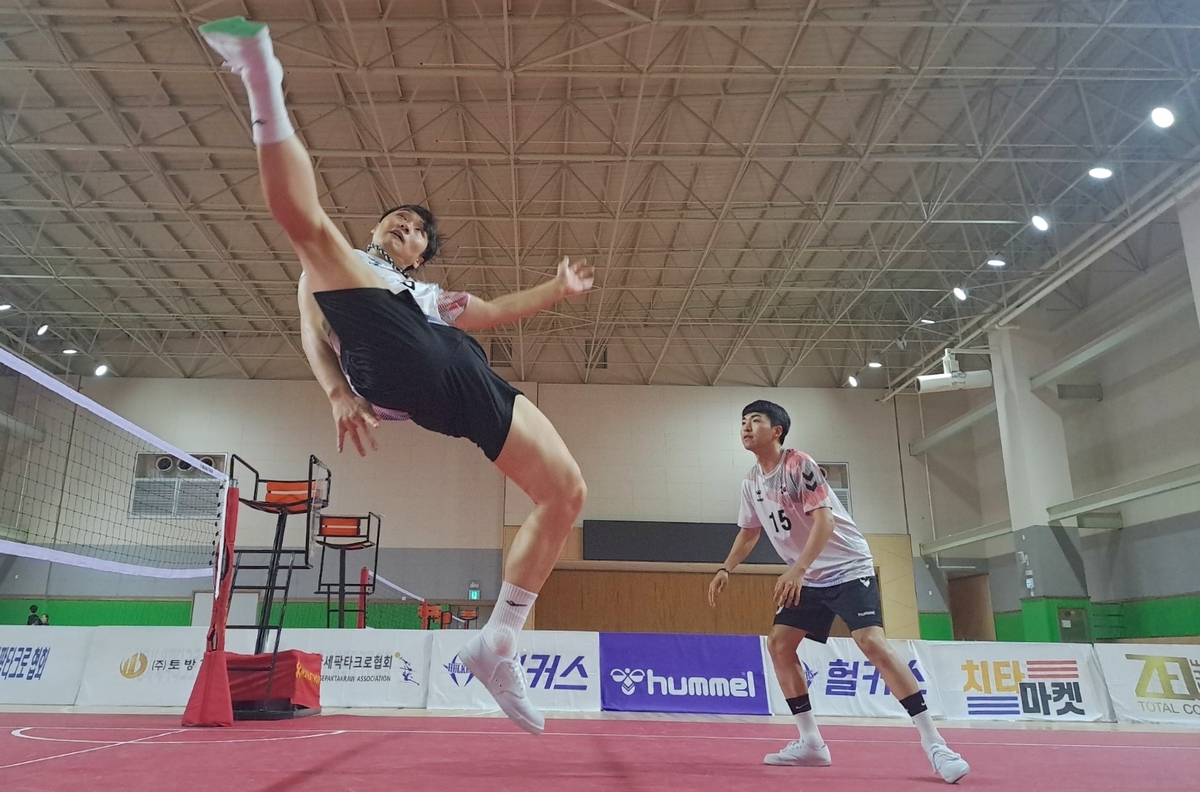 ⚽英超半场：胡伊森破门，B费屡次造险，曼联暂0-1伯恩茅斯