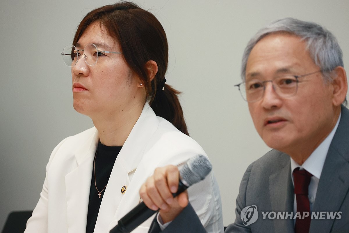 ✅CBA官网：39岁老将韩硕成为四川男篮主教练