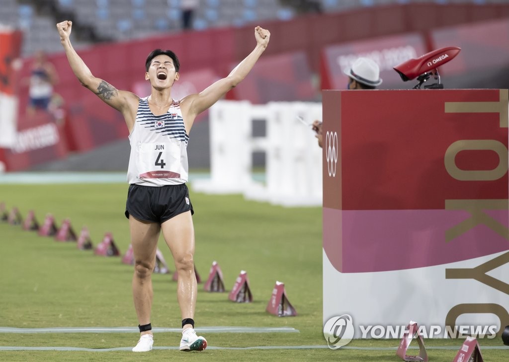 罗马诺：消息源说从未见过奥斯梅恩这么疯狂的交易，谁都不知道结局