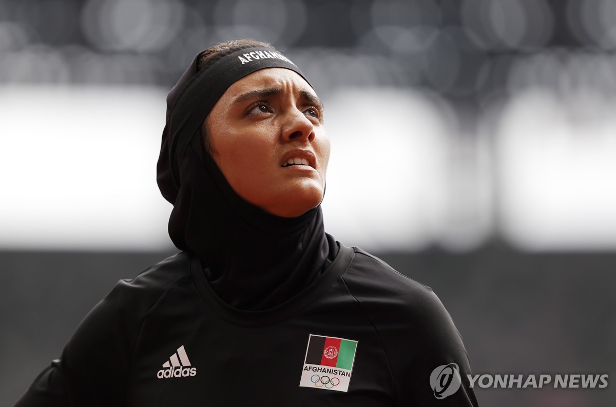 CBA战报：西蒙斯24分&余嘉豪20+9，浙江123-99大胜青岛