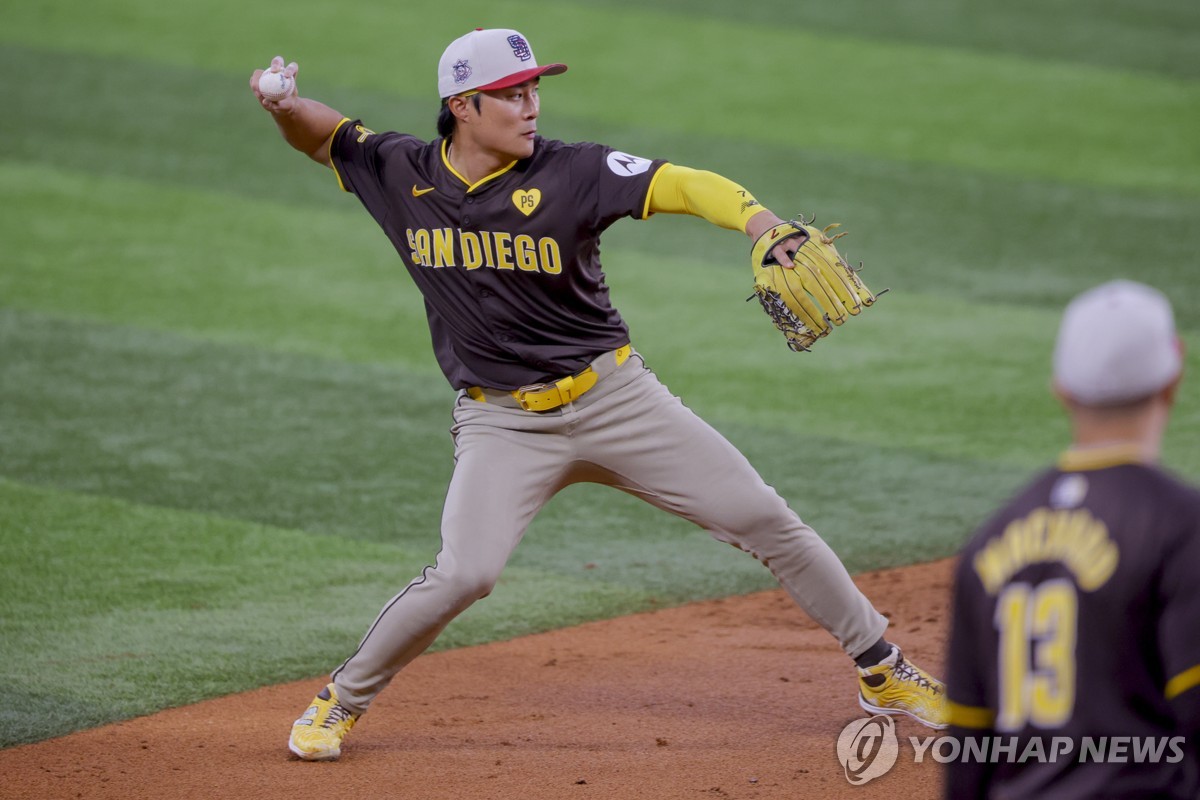 哈中锋！哈特前场篮板补篮命中 尼克斯轰出一波9-0将比分反超