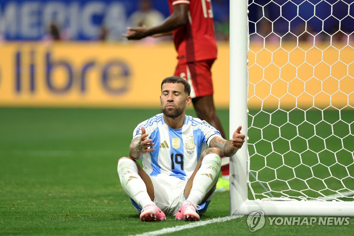 国际米兰vs科莫球员评分：卡洛斯-奥古斯托7.9分，塔雷米5.7分
