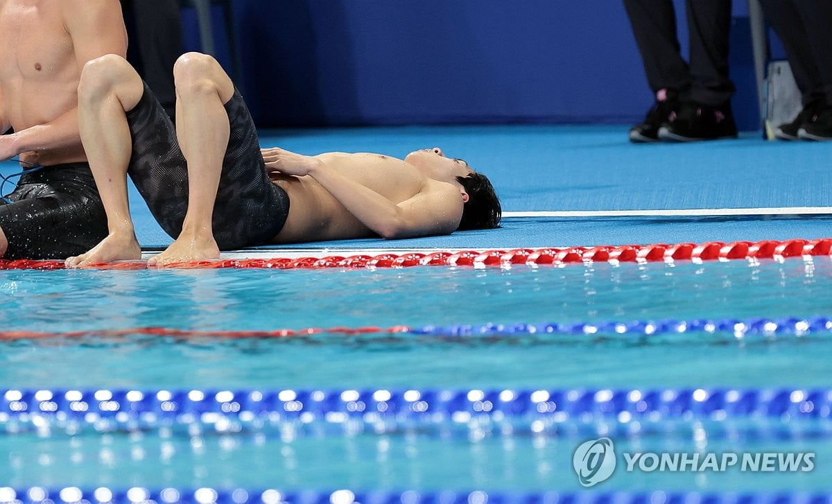 ✈️曼联主场4-0大胜！重返英超积分榜上半区