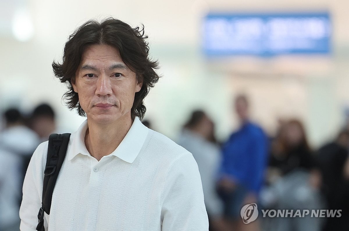对阵利物浦时因伤被换下，六台：卡马文加将至少伤缺两周