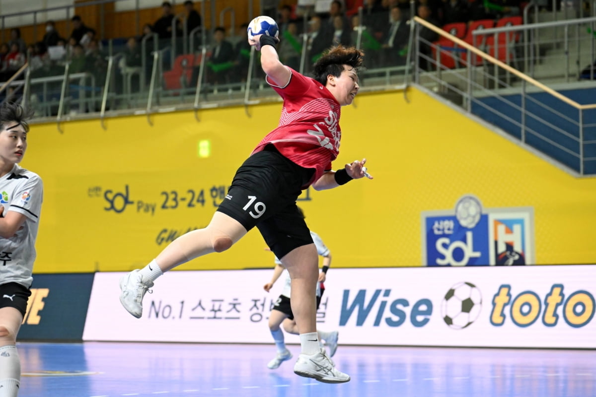 罗体：若本轮联赛输球尤里奇就将下课 罗马已经开始寻找接任教练