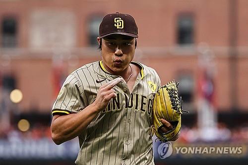 实至名归，曼城官方：斯通斯当选队内10月最佳球员